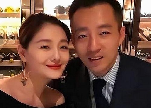 揭秘小🐔🐔伸进🈲18网站官方版的最新动态与背景