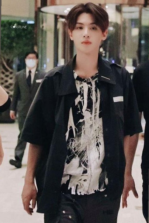 探索高清🈚码🔞❌♋免费17c：内容安全与合法性分析