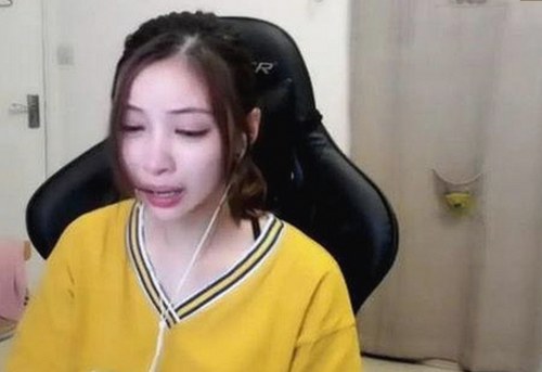男🍌❌女🍑摸🐻水流是：探索成人内容的最新发展动态