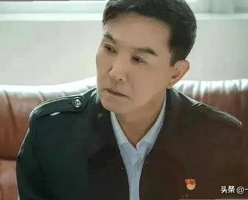 小🐔🐔伸进🈲18网站官方版下载：全面解析与最新资源推荐