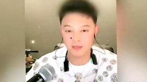 揭秘男的🈚放丄到女的官方版下载：从争议到实用的最新动态